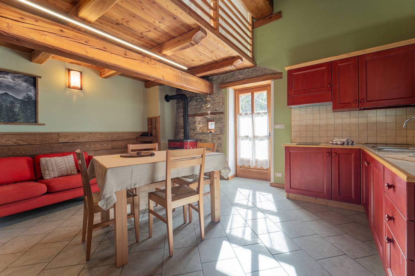 Chalet 'Civico 2' con vistas a la montaña, balcón y Wi-Fi in Marmora, Provincia de Cuneo