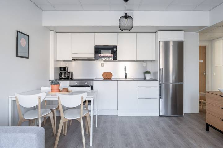 Ganze Wohnung, 2Br Downtown Home with Balcony & Best Location in Pirkanmaa