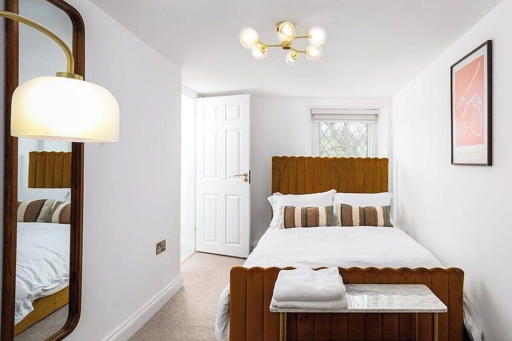 Entire apartment, Luxe Design - Boutique Cottage - Heart of Rothbury in Rothbury, Northumberland National Park