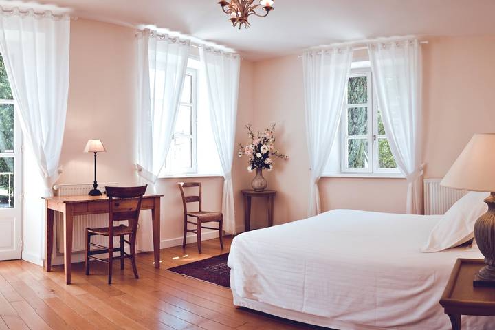 Gîte pour 8 personnes, avec piscine à Divajeu - 4