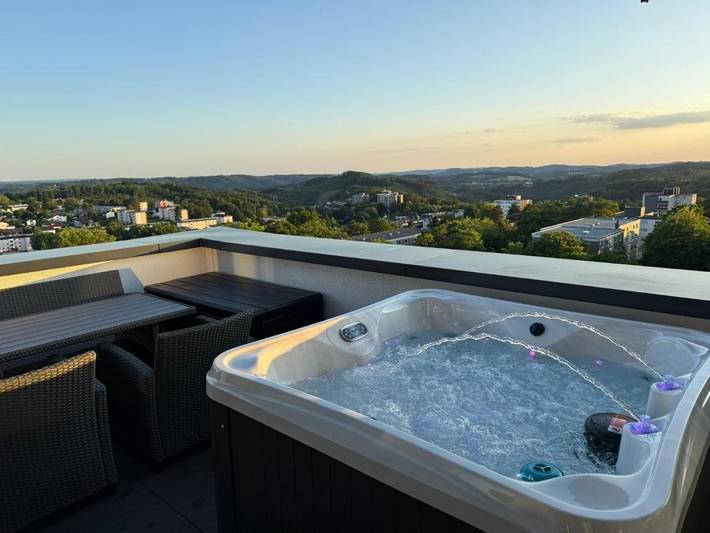 Appartement de vacances pour 4 personnes, avec sauna ainsi que terrasse et jacuzzi