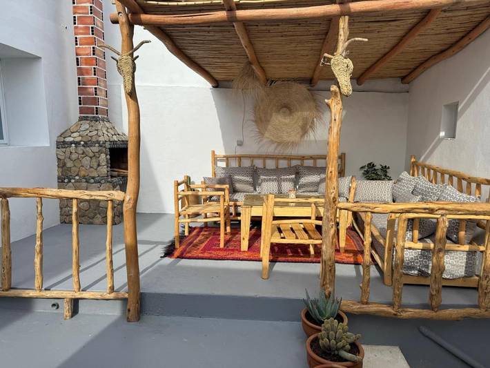 Gîte pour 2 personnes, avec terrasse et vue dans Ouassane - 2