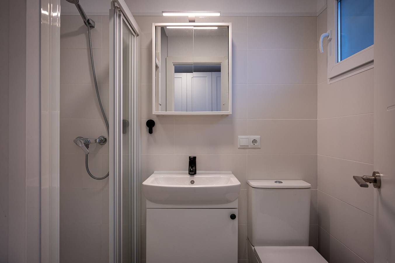 Appartement 'Gezellige Studio op 10 min van het Strand' met Wi-Fi, foto 7