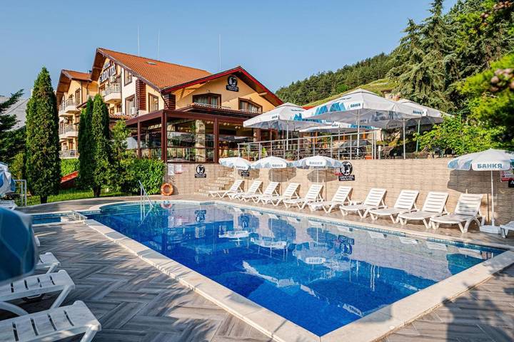 Hôtel pour 2 personnes, avec jardin ainsi que jacuzzi et piscine