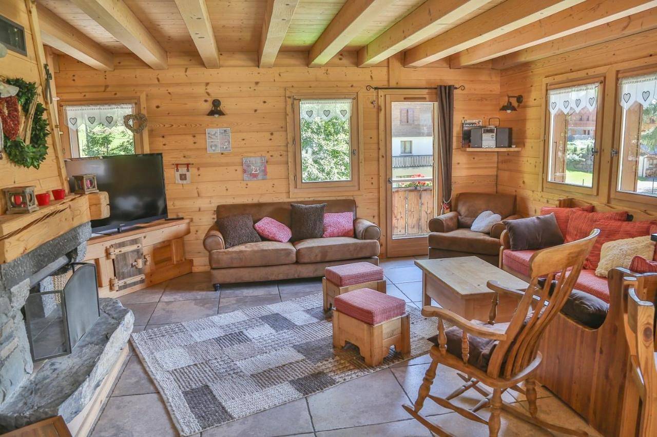 Bed and Breakfast Chalet Manava in Morzine, Les Portes du Soleil