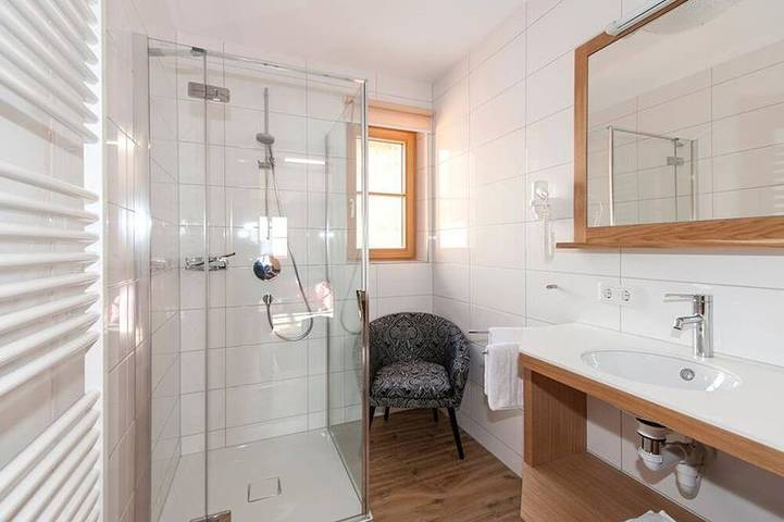 Hütte für 7 Personen, mit Sauna und Garten in Schröcken - 3