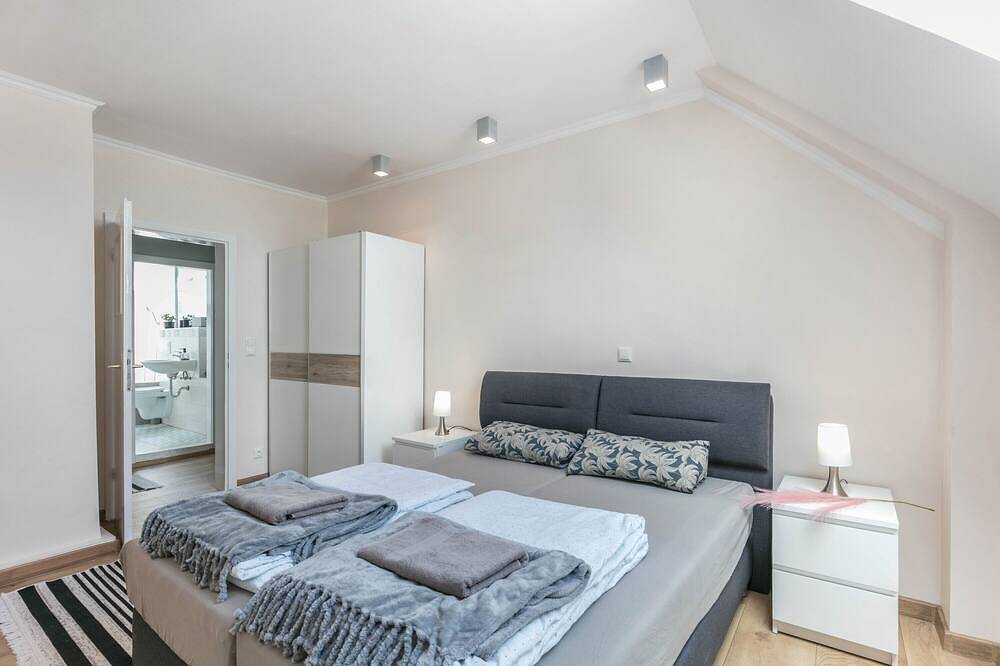 Ganze Wohnung, Ferienwohnung Mit Großem Garten\" mit Gemeinschaftsterrasse, Gemeinschaftsgarten und Wlan in Lindow, Ruppiner Seenland