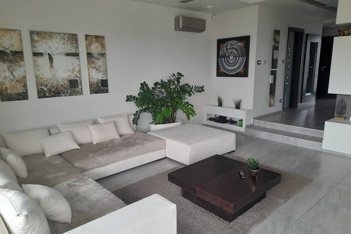 Private Familienvilla mit Jacuzzi und Pool in Wudersch, Danube-Ipoly National Park