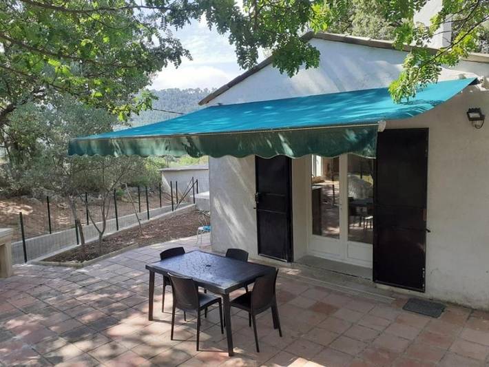 Location de vacances pour 4 personnes, avec terrasse et jardin à Sillans-la-Cascade - 4