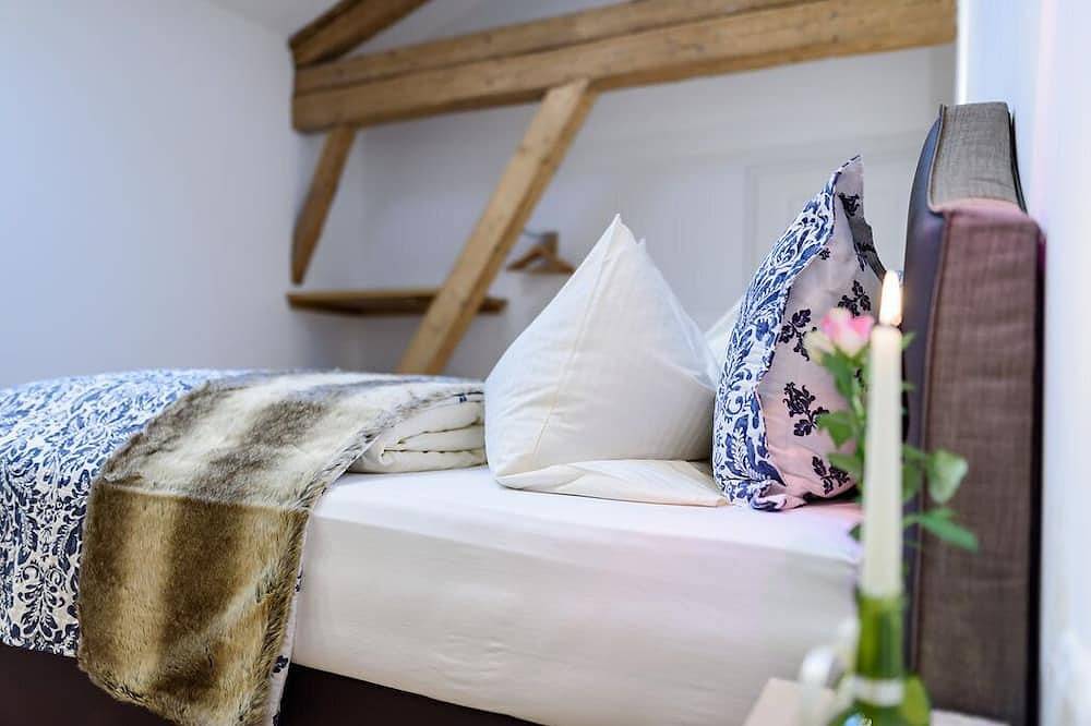 Ganze Wohnung, Modernes Apartment auf Klostergut Rechetsberg mit Bergblick! Absolute Ruhe! in Huglfing, Pfaffenwinkel