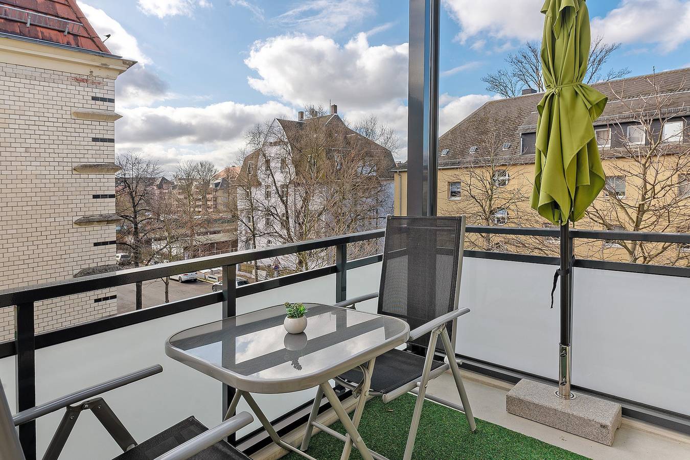 Geheel appartement, Appartement 'Ferienwohnung Glück Auf' met Balkon en Wifi in Zwickau (stad), Chemnitz (region)