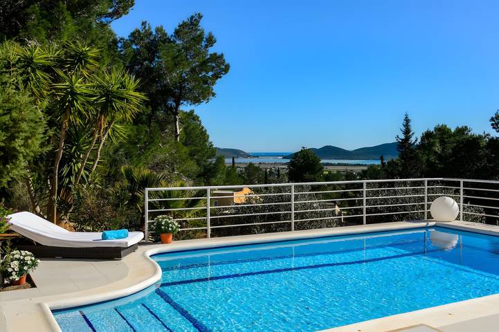 Ferienhaus für 6 Personen, mit Balkon und Garten in Es Torrent