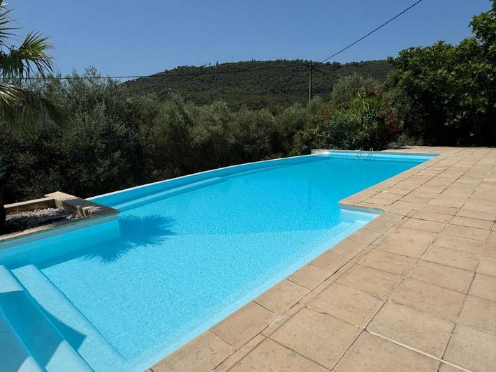 Location de vacances pour 10 personnes, avec piscine ainsi que jardin et vue, animaux acceptés à Le Tignet - 4