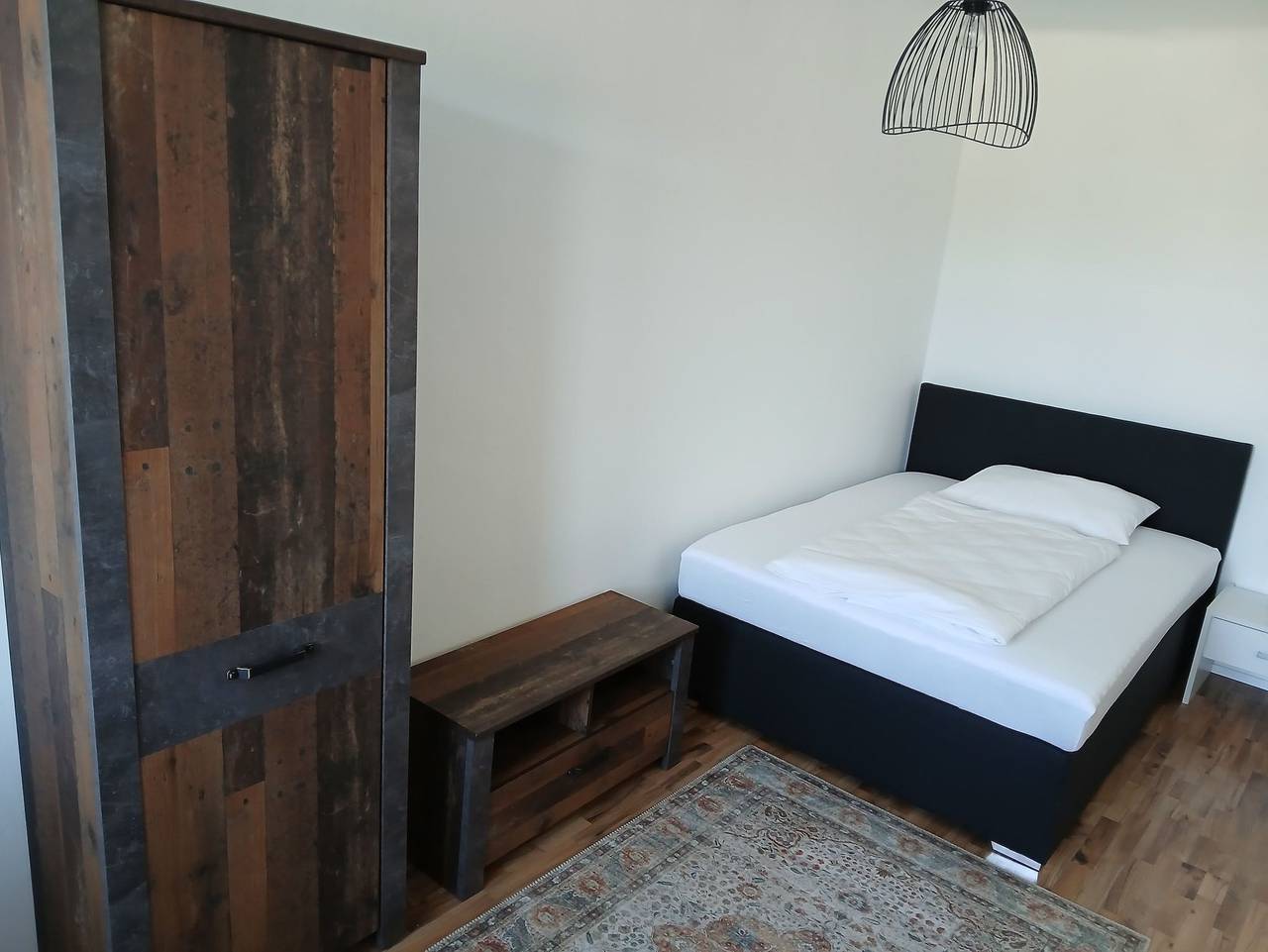 Ganze Wohnung, Ferienwohnung im Kloster - Zelle Top J in Weinviertel