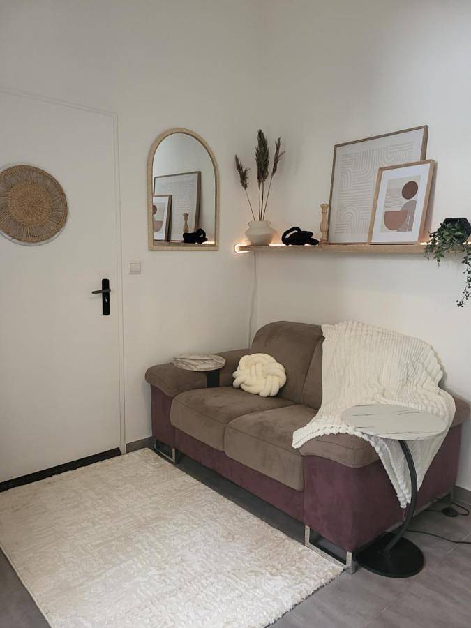 Appartement entier, L'escale dorée au centre de Lunel in Lunel, Côte méditerranéenne (France)