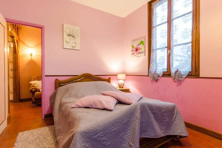 Gîte pour 5 personnes, avec terrasse à Laubressel - 2