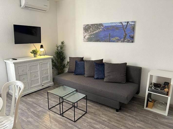 Gîte pour 2 personnes, avec jardin dans Plage La Favière - 2