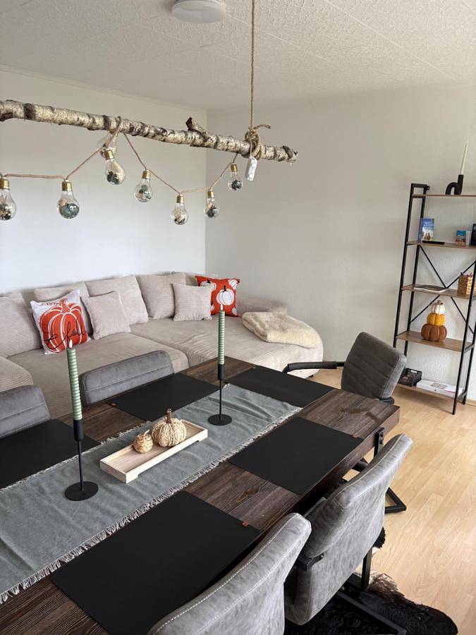 Ferienwohnung für 6 Personen, mit Terrasse und Garten in Remagen