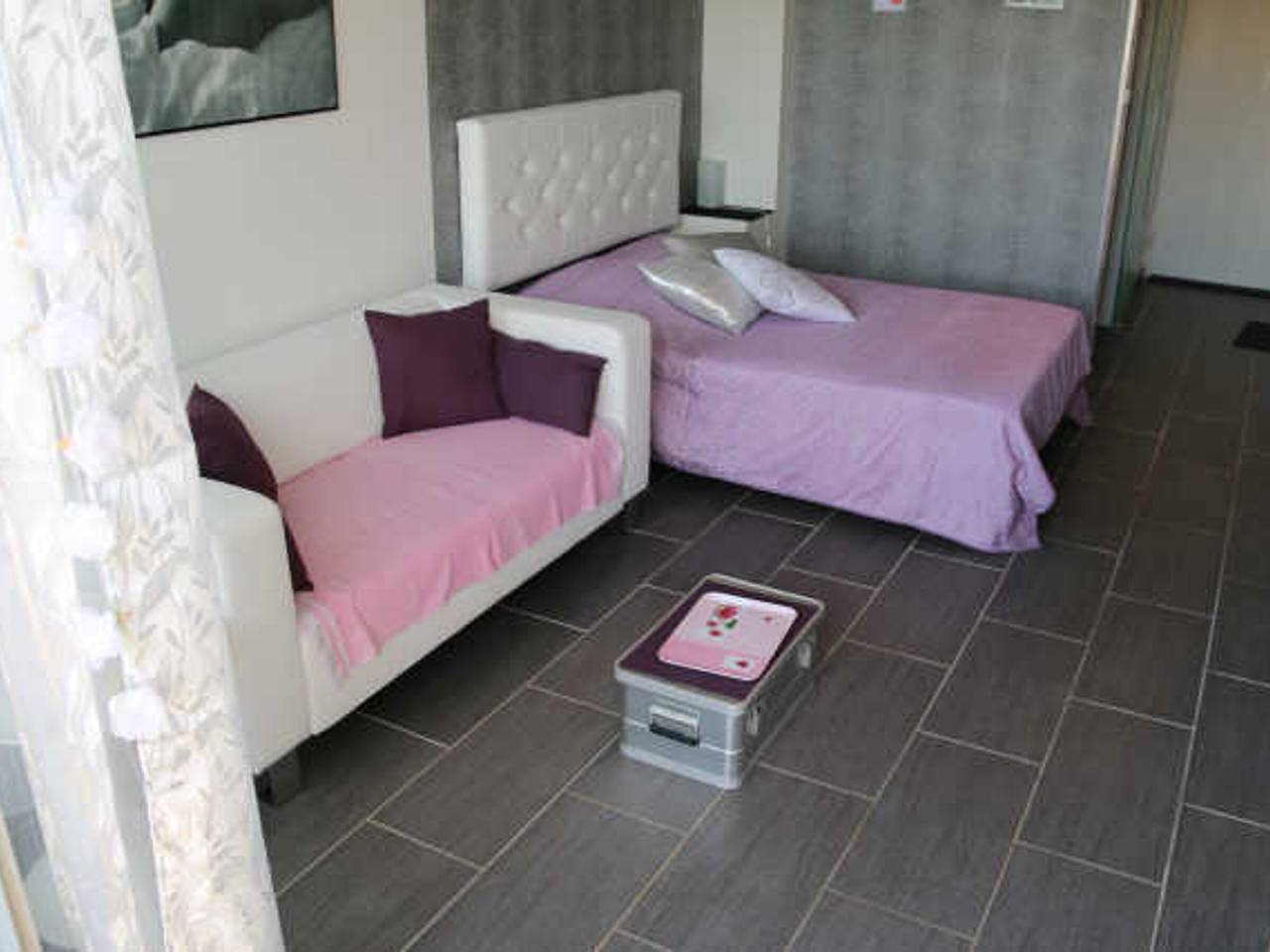Entire studio, Charming Studio for 2 with Terrace, A/C, Parking, Near Beach – Agde in Cap d'Agde, Agde