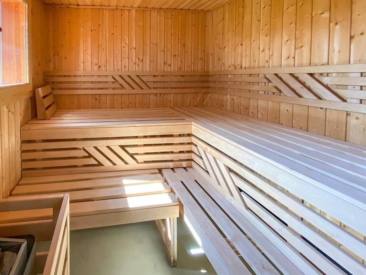 Familienunterkunft Wiesengeflüster E8 | strandnah mit Sauna und Garten in Röbel, Müritz