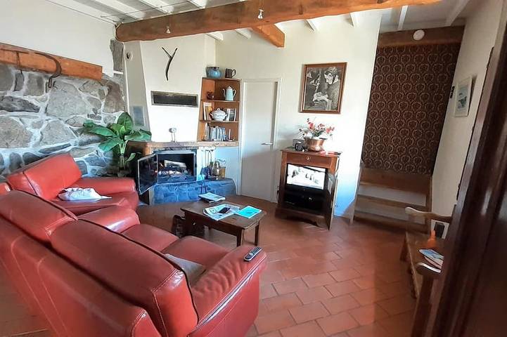 Gîte pour 5 personnes, avec balcon et jardin à Betpouey - 2