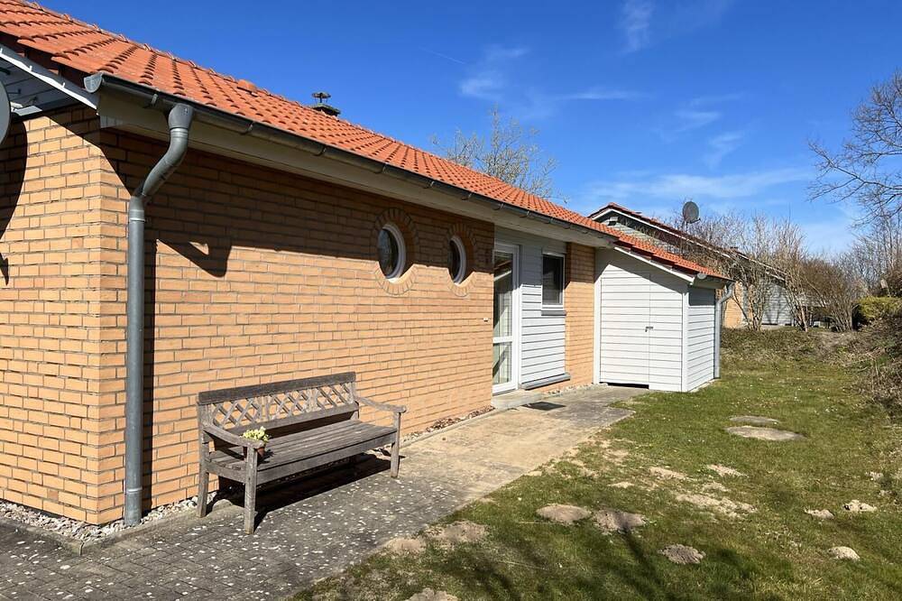 Das \"Nordlichterhaus\"  bietet alles, was Sie zum Entspannen und Wohlfühlen in Ihren Ferien vom Alltag benötigen, ob sportliche Aktivitäten wie Kanu fahren oder einfach ausgiebige Spaziergänge am Wasser in Schlei, Kosel