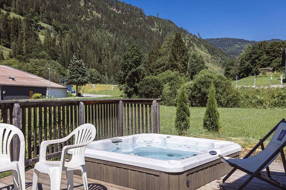 Atractivo chalet con jacuzzi in Murau, Western Upper Styria