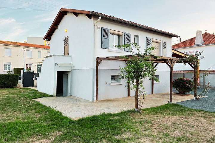 Location de vacances pour 6 personnes, avec jardin et terrasse à Chantonnay - 3