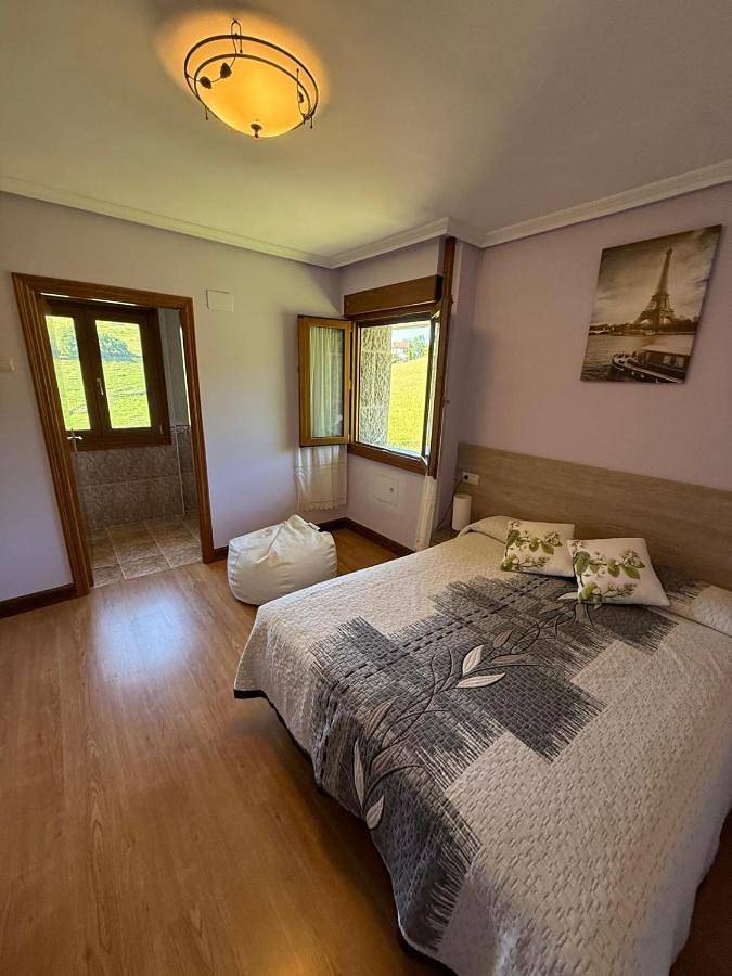 Casa rural para 2 personas, con Terraza y Vistas en Aya - 3