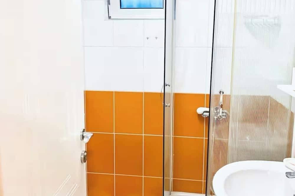 Entire apartment, 40 sqm apartment in Budva City Center in Budva, Opština Budva