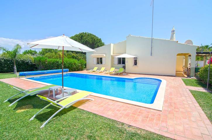 Villa pour 7 personnes, avec jardin à Quarteira