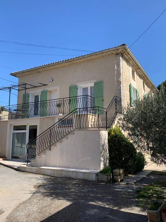 Gîte pour 4 personnes, avec Terrasse et Jardin ainsi que Piscine et Vue à Bras-d'Asse - 4