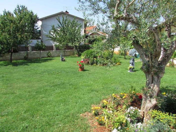 Ganze Ferienwohnung, Ferienwohnung mit Terrasse  in Zambratija, Umag und Umgebung