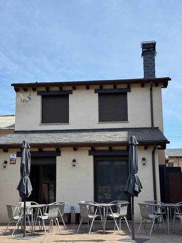 Hotel para 2 personas, con jardín además de terraza y vistas en La Carballeda