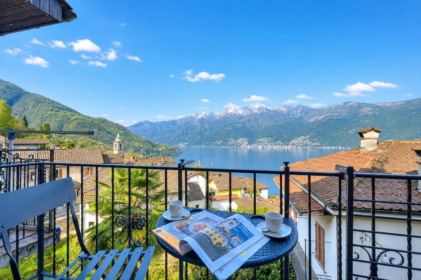 Ganze Wohnung, Casa Patrizia Caviano Gambarogno with Lake & Mountain Views in Gambarogno, Lago Maggiore (Schweiz)