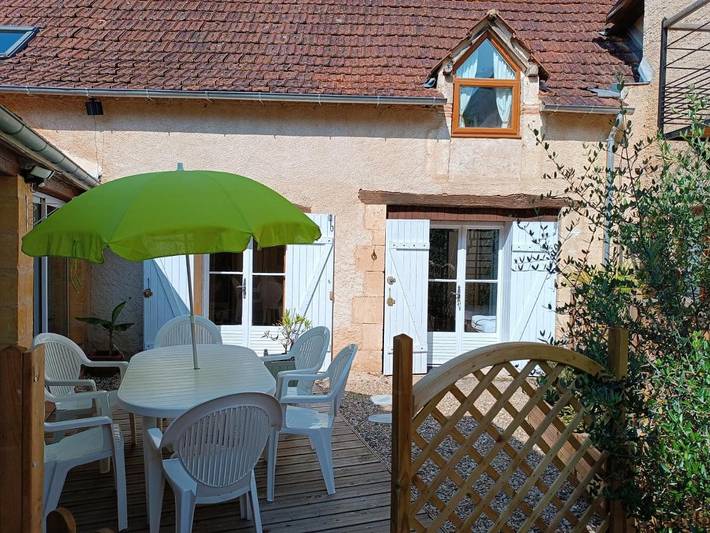Location de vacances pour 6 personnes, avec Terrasse et Piscine à Journiac