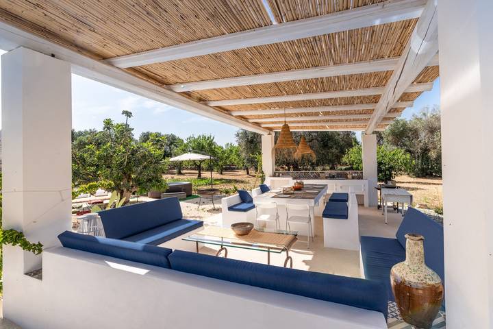 Vakantiehuis 'Il Trullo Di Mariangela' met privétuin, wifi en airconditioning in Ceglie Messapica, Salento