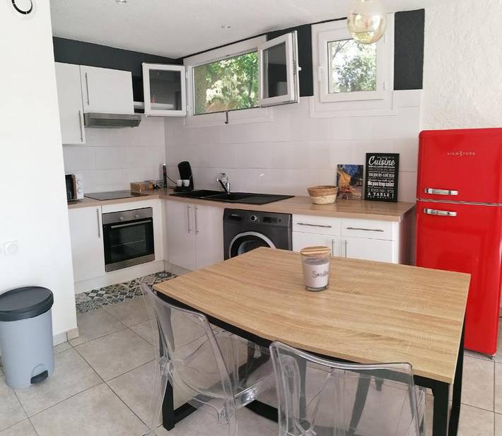 Gîte pour 5 personnes, avec piscine et terrasse, animaux acceptés à Fitou - 3