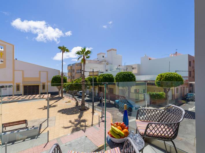 Apartamento para 3 personas, con balcón en Melenara