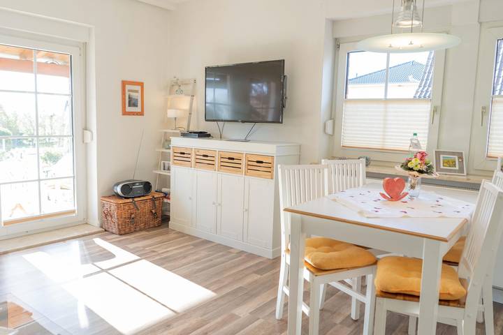 Ferienwohnung für 3 Personen, mit Terrasse und Garten in Meeschendorf - 2