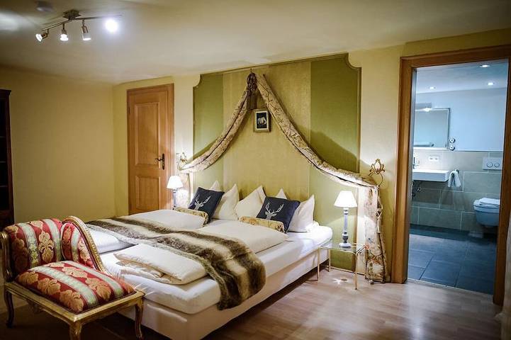 Ferienhaus für 10 Personen in Huglfing