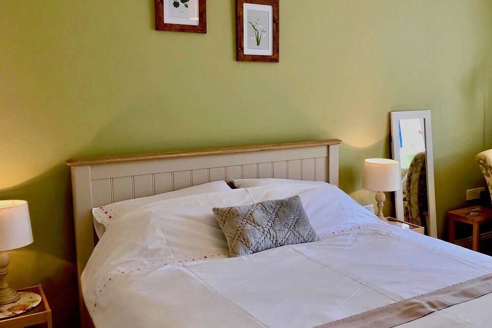 Courtyard Schlafzimmer Nr. 2, The Orchard, Terryglass in Terryglass, Nenagh