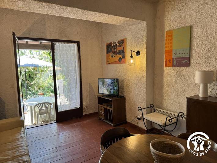 Gîte pour 4 personnes, avec jardin à Sainte-Marie-la-Mer - 2