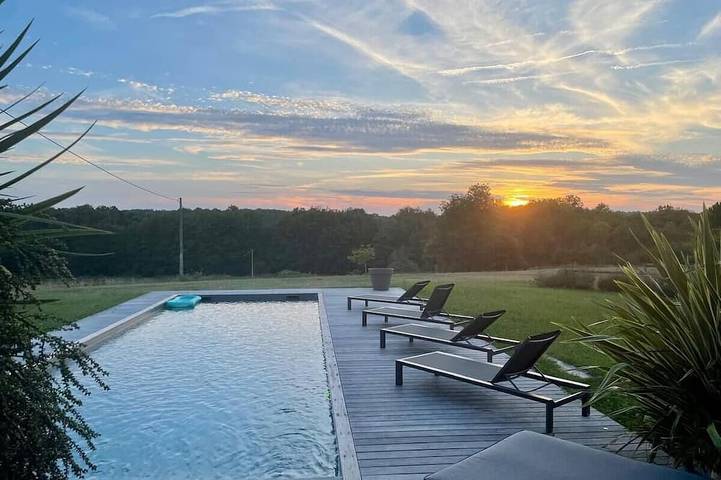 Location de vacances pour 8 personnes à Targon