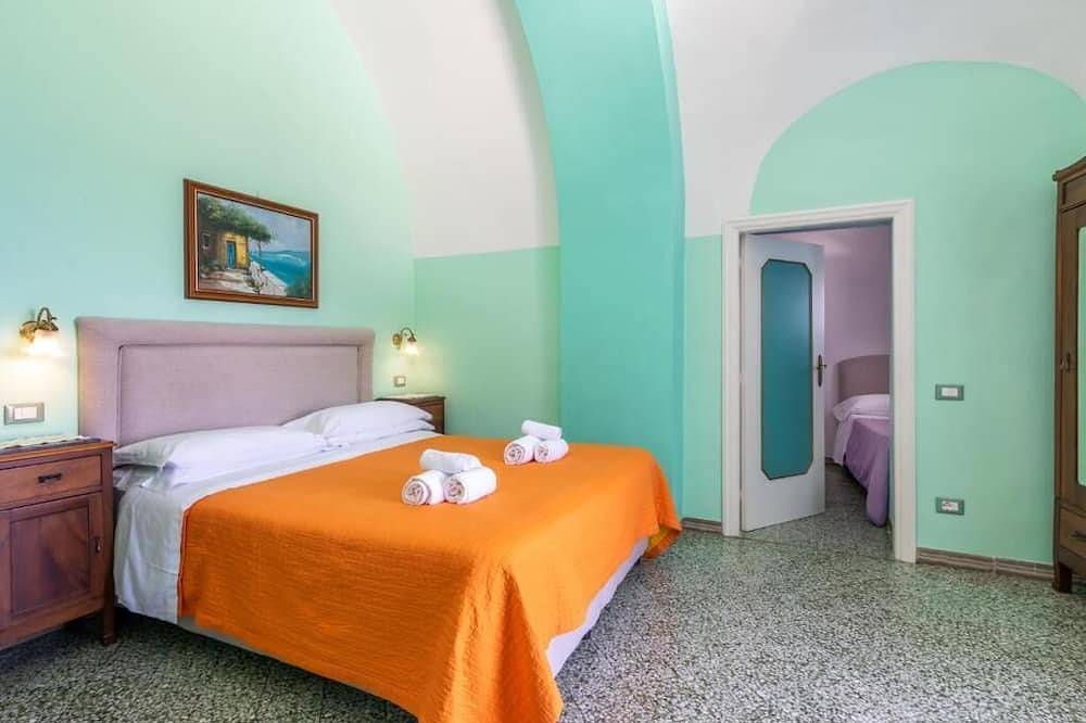 Hel leilighet, Leilighet med to soverom og havutsikt in Nerano, Provinsen Napoli