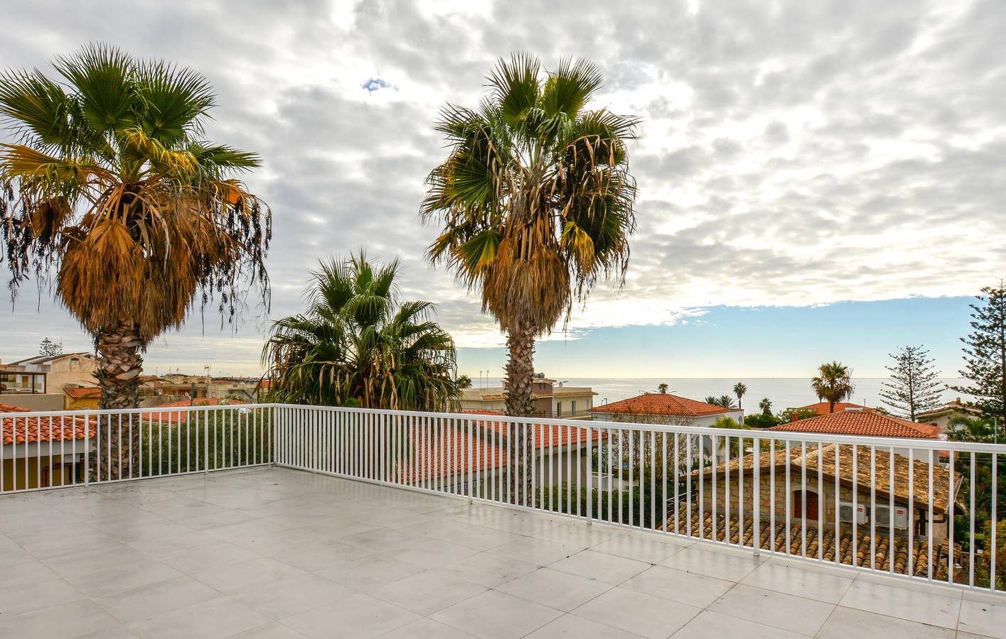 Appartement de vacances entier, Appartement avec vue sur la mer, climatisation, parking et terrasse in Marina di Modica, Modica