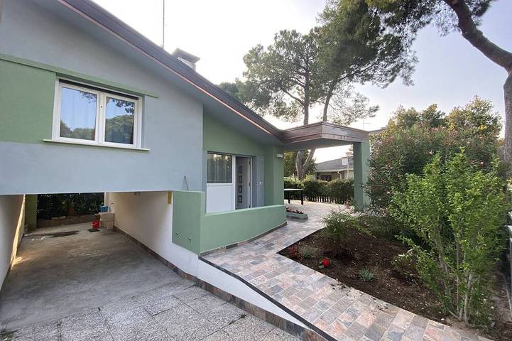 Chalet für 8 Personen, mit Garten in Bibione