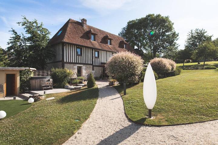 Maison d’hôte pour 2 personnes, avec sauna ainsi que jacuzzi et jardin à Cambremer