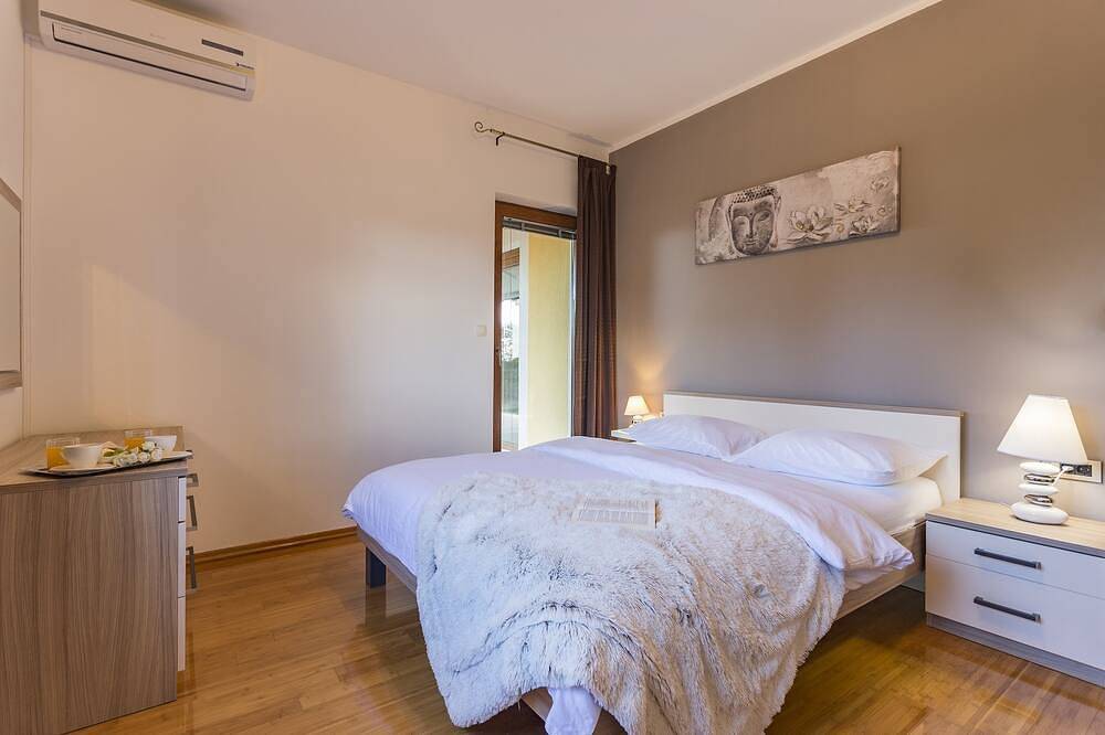 Villa Anavi mit privatem Pool und großem Garten für 8 Personen in Istrien, Kroatien in Barban, Südküste Istrien