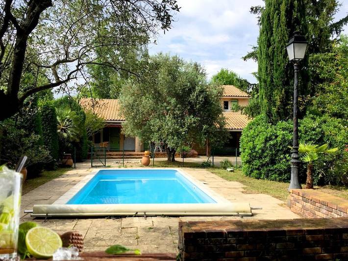 Ferienhaus für 8 Personen, mit Terrasse und Garten sowie Pool in Carpentras